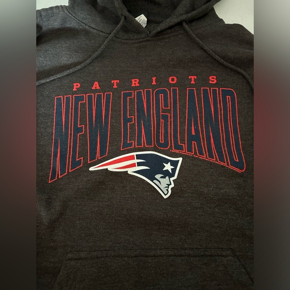 Men’s XL New England Patriots hoodie. - Picture 4 of 5